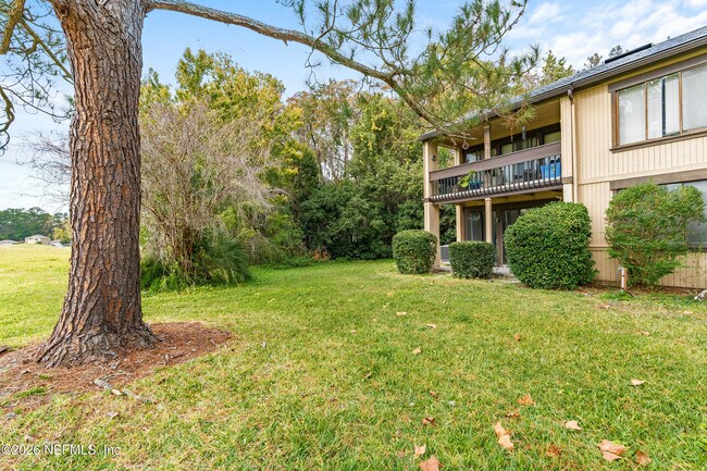 Building Photo - 7602 Las Palmas Way