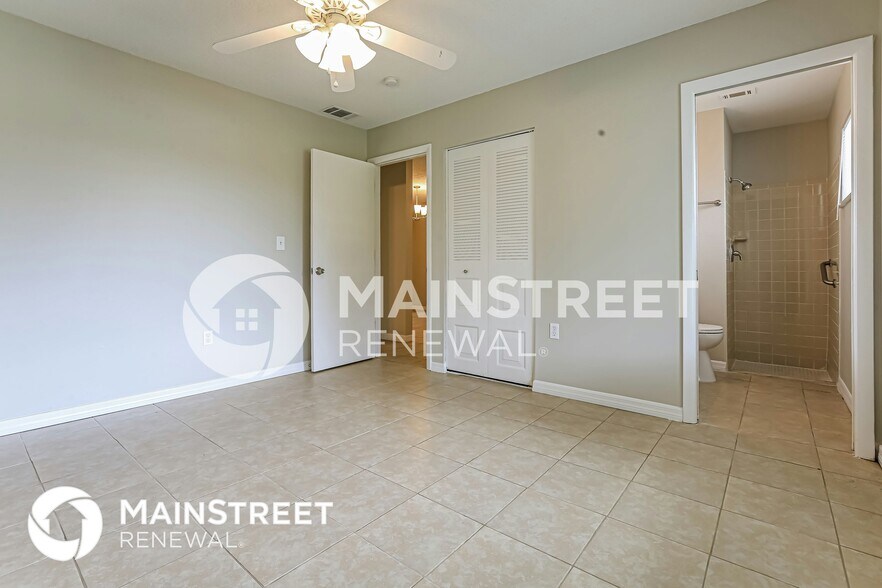 Building Photo - 6830 S Biscayne Dr