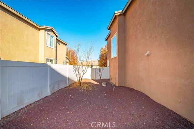 Building Photo - 39299 Gainsborough Dr