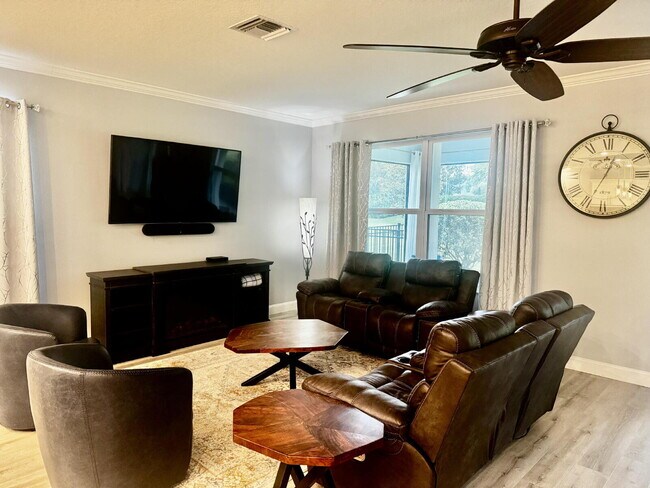 Building Photo - "Charming 2-Bedroom Brooksville Retreat with Stylish Granite Touches – 1983 Sq. Ft. of Comfort!" ...