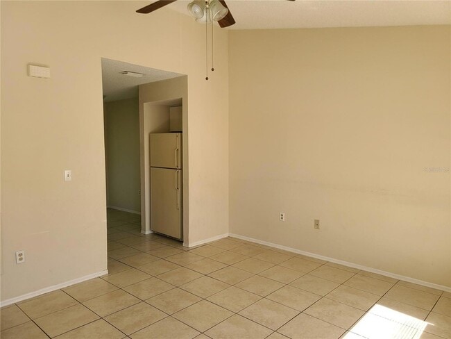 Building Photo - 1307 54th Ave E