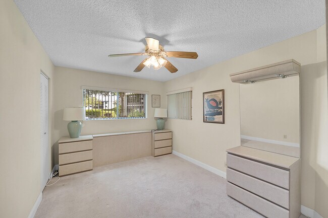 Building Photo - 15461 Lakes of Delray Blvd