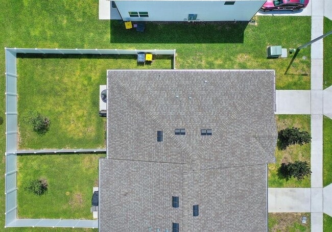 Building Photo - 1124 Merrill St