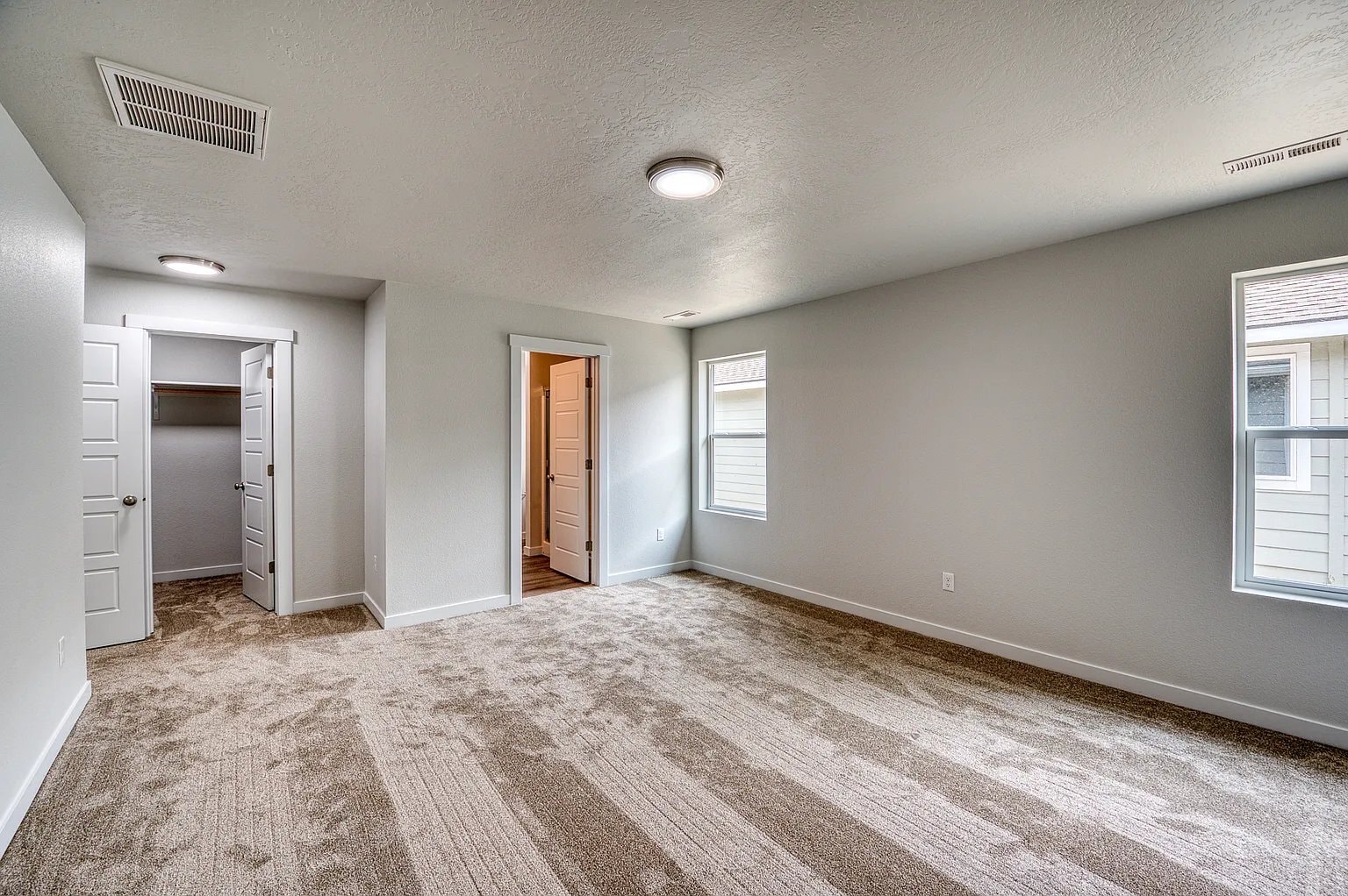 Building Photo - 4026 W Peak Cloud Dr