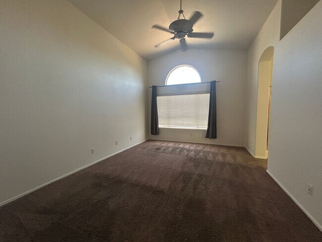 Building Photo - 3861 E Redfield Ct