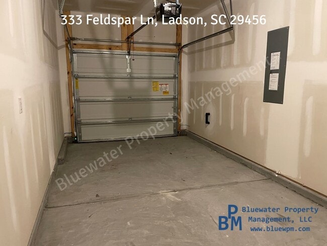 Building Photo - 333 Feldspar Ln