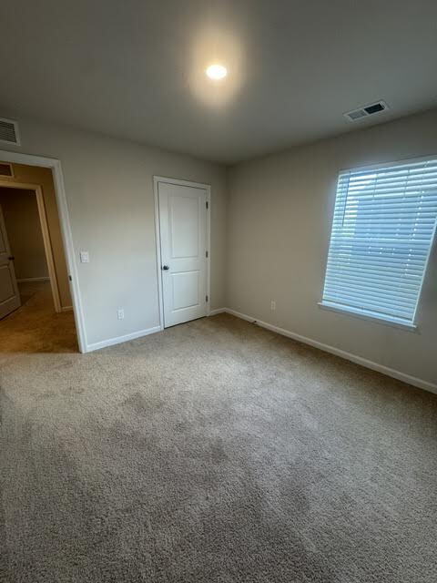Building Photo - Spacious 5-Bedroom Home with Finished Basement on Corner Lot in Stephens City