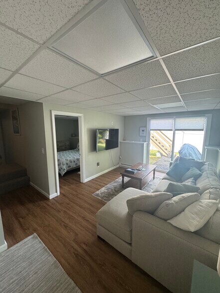 Building Photo - 6 Wood Sorrel Trl