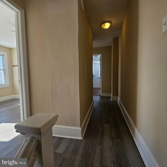 Building Photo - 112 N 2nd St