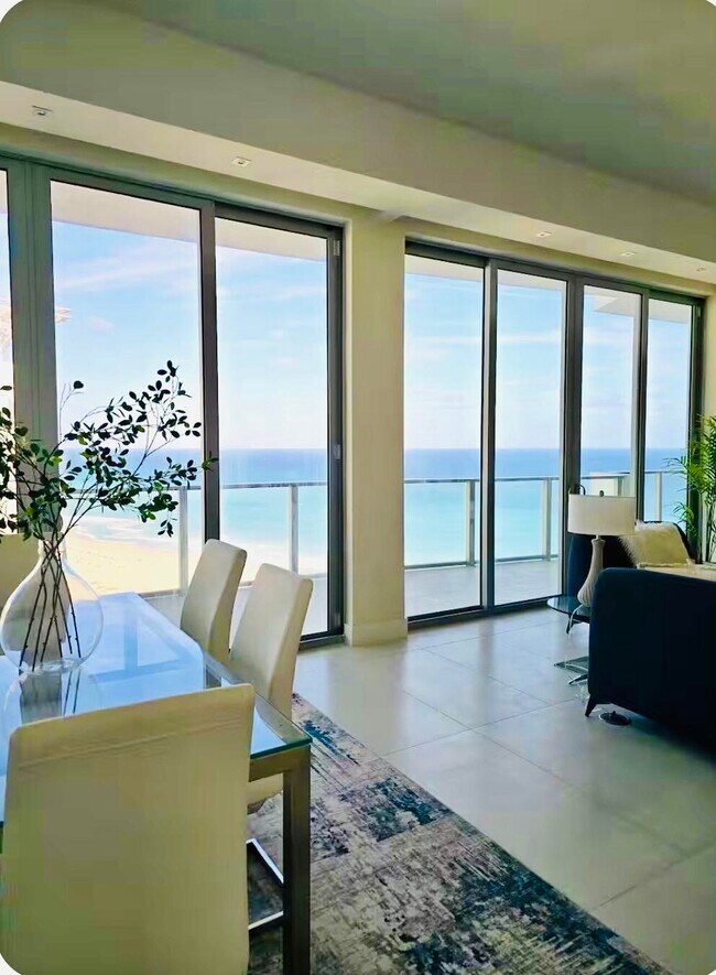 Building Photo - 3100 N Ocean Dr