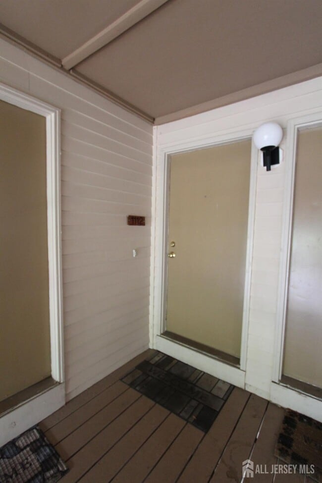 Building Photo - 1112 Aspen Dr