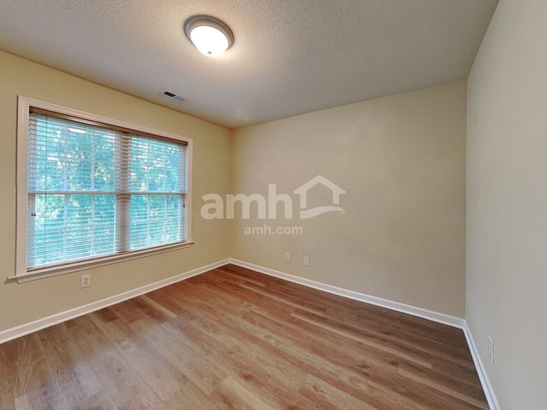 Building Photo - 509 Crystal Hill Ct