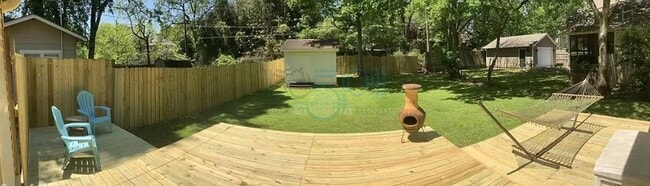 Building Photo - 2BR/1BA brick bungalow in Stiff Station, steps from UAMS!