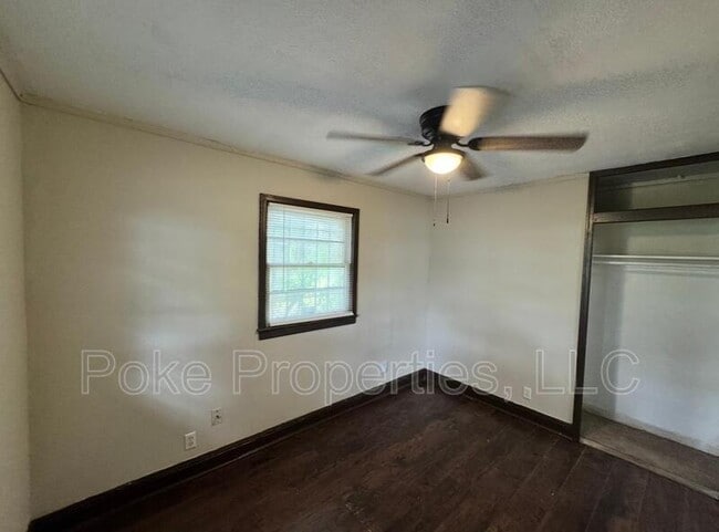 Building Photo - 3529 Greinwich Blvd