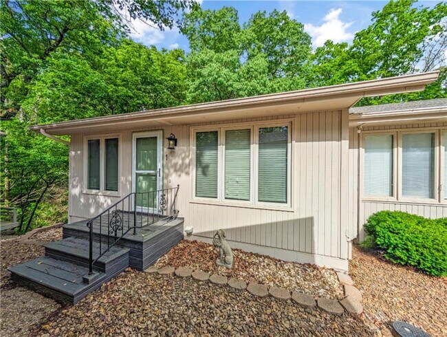 Building Photo - 1 Mellor Ct