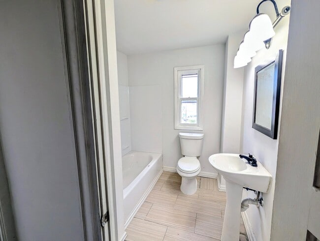 Building Photo - 416 Guilford Ave