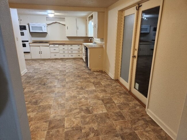 Building Photo - 3-Bedroom 1 1/2-Bathroom home in Creswell