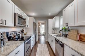 Building Photo - 8044 Woodhue Cir