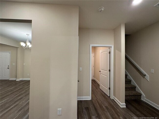 Building Photo - 22 Sugarberry Pl