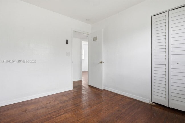 Building Photo - 2280 SW 43rd Ave