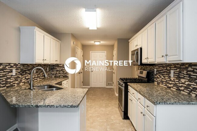 Building Photo - 5 Bedroom Pet-Friendly Home in McDonough, GA with Main Street Renewal