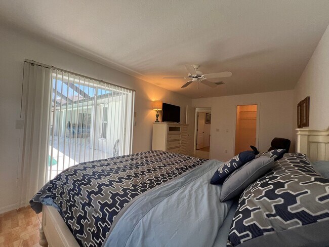 Building Photo - FURNISHED SHORT TERM RENTAL - 3 Bed / 2 Bath - Single Family Pool Home - $5,000/month ** Heated S...
