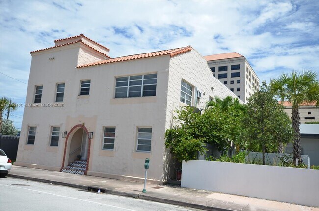 Primary Photo - 38 Oviedo Ave