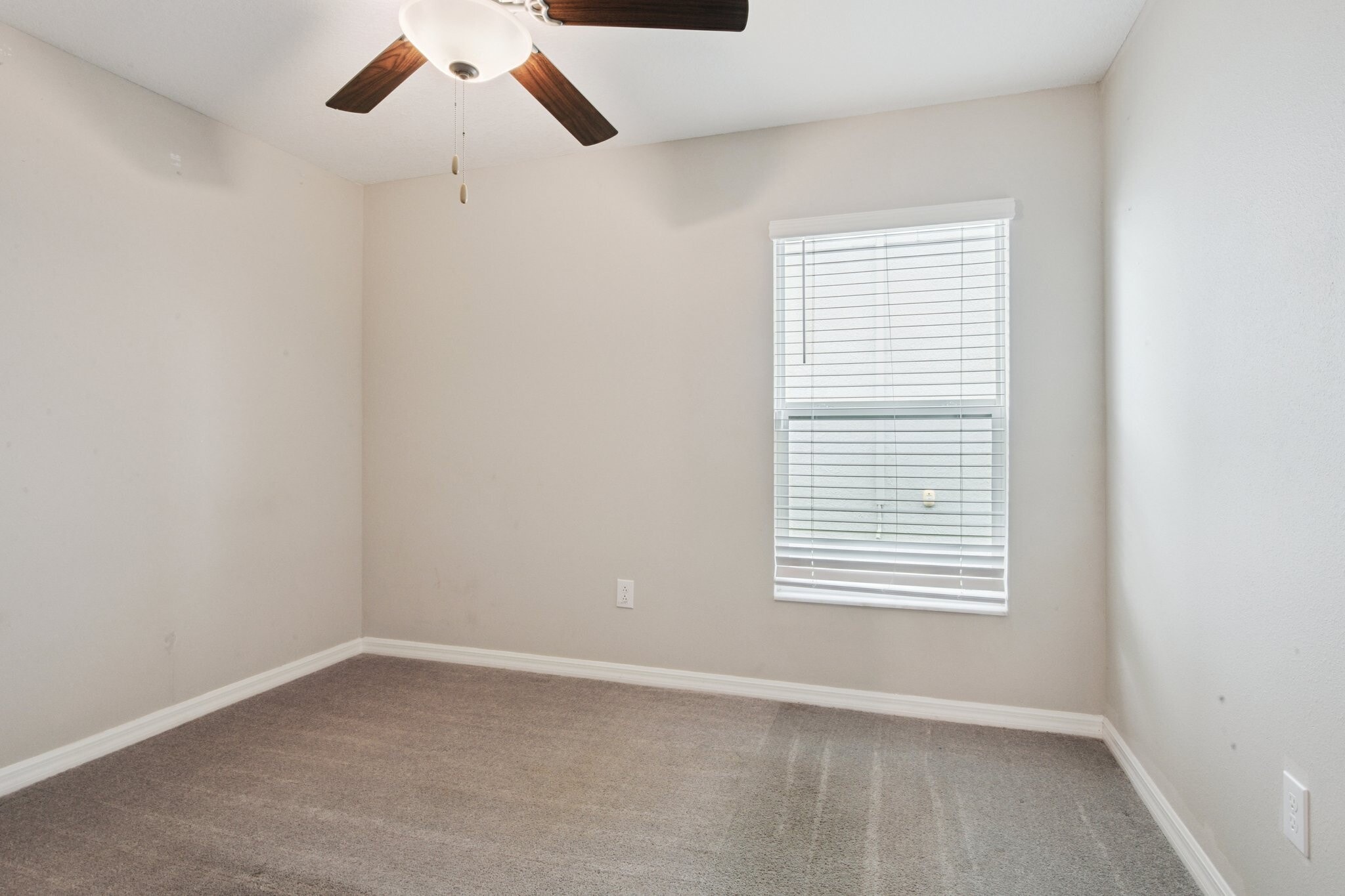 Building Photo - 5436 Blue Azure Dr