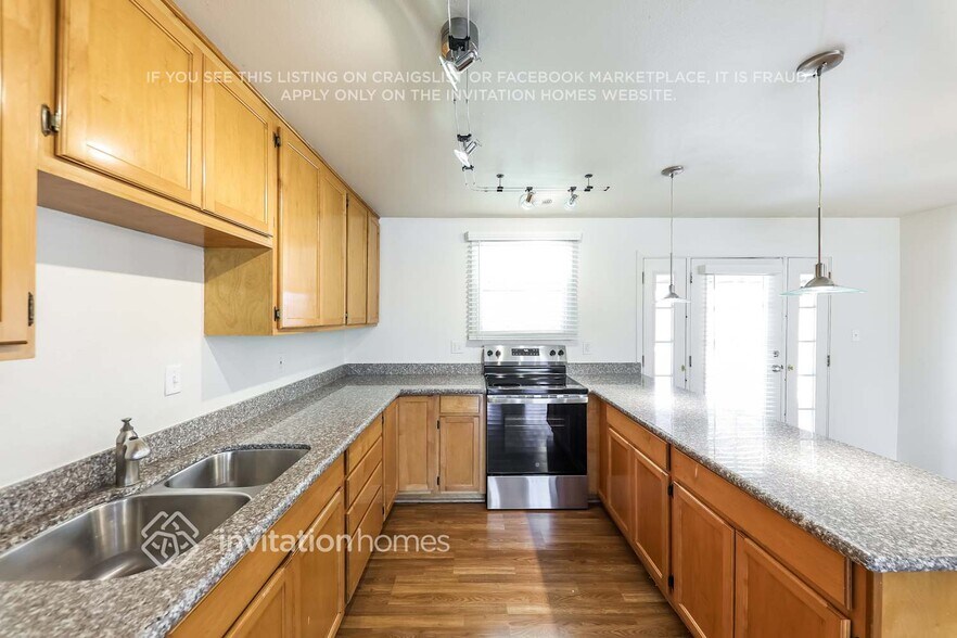 Building Photo - 3507 E Blanche Dr