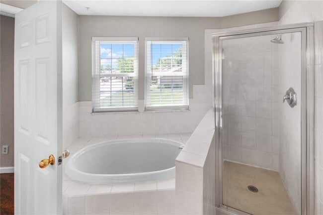 Building Photo - 421 Shirley Ridge Dr