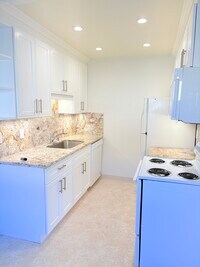 Building Photo - Birchwood Apartments