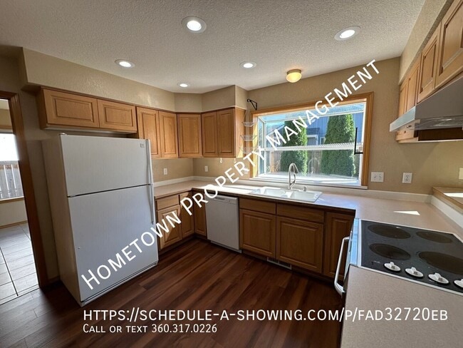 Building Photo - 5201 43rd Ct SE