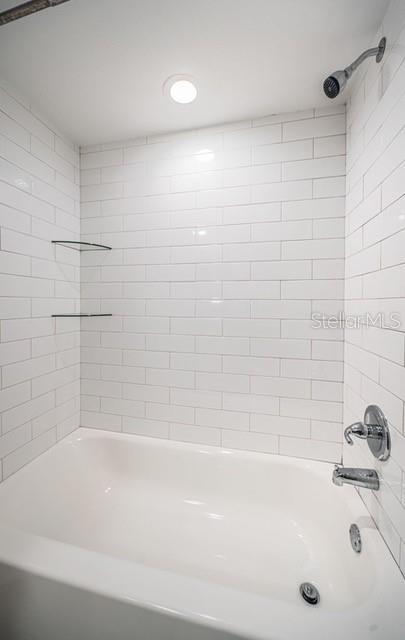 Building Photo - 416 Meadow Ln