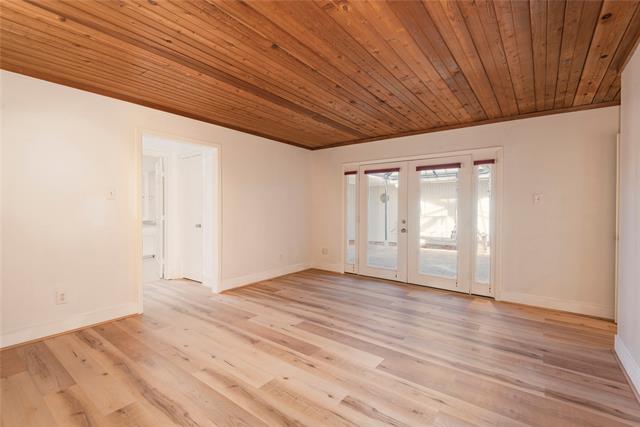 Building Photo - 3333 Sunrise Dr