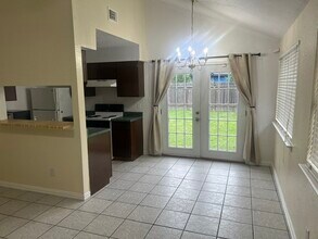 Building Photo - 17810 Glenhagen Ct