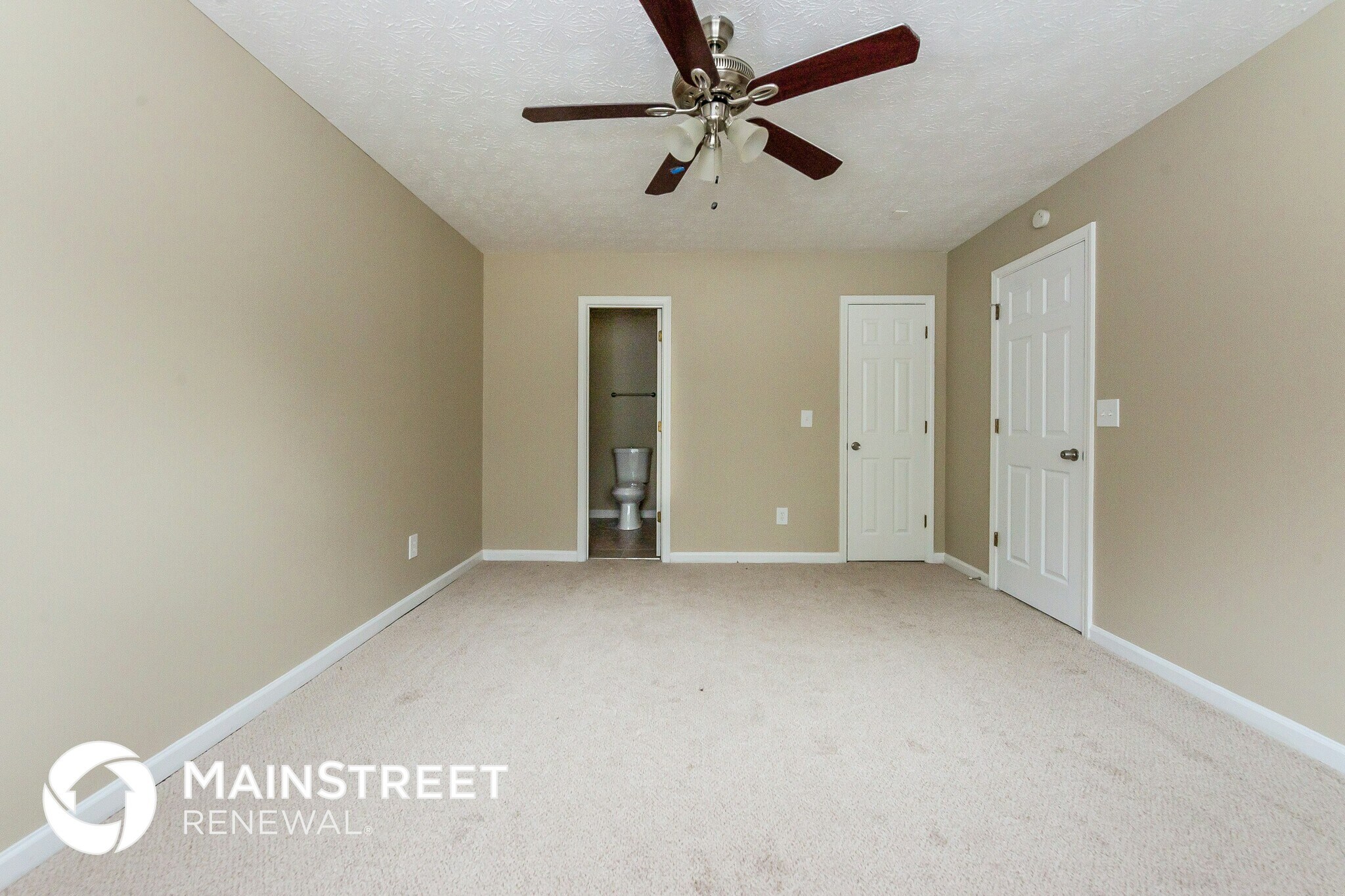Building Photo - 7975 Trinity Park Dr