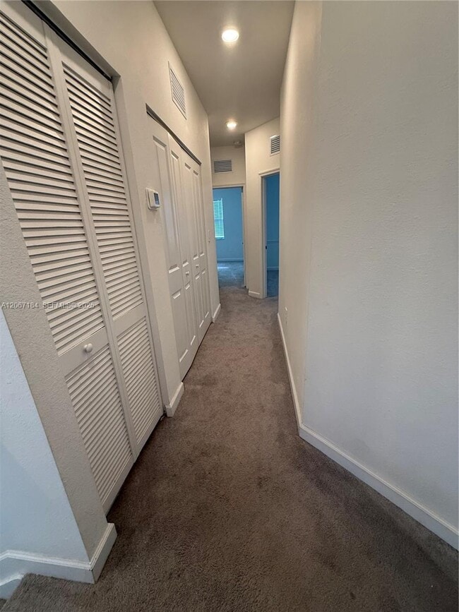 Building Photo - 24600