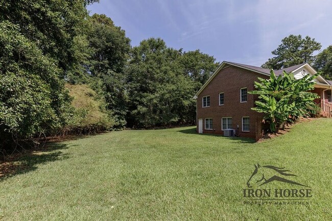 Building Photo - 8671 Macon Hwy