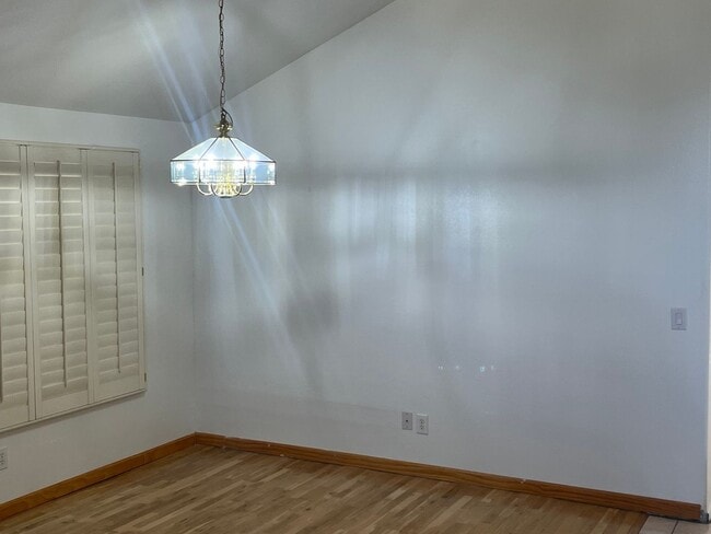 Building Photo - 6455 W Escuda Rd