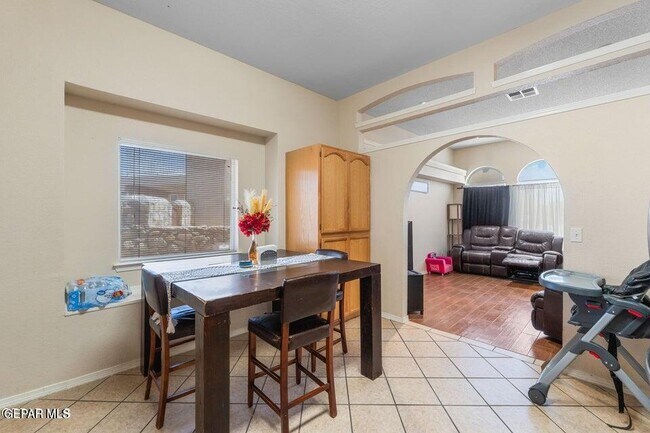 Building Photo - 2297 Lisa Sherr St