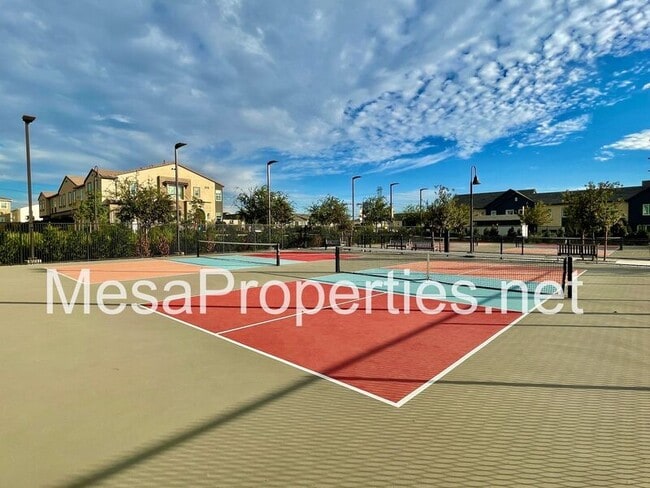 Building Photo - 3647 E Bright Paseo