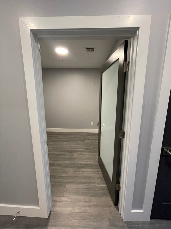 Building Photo - 365 Western Ave