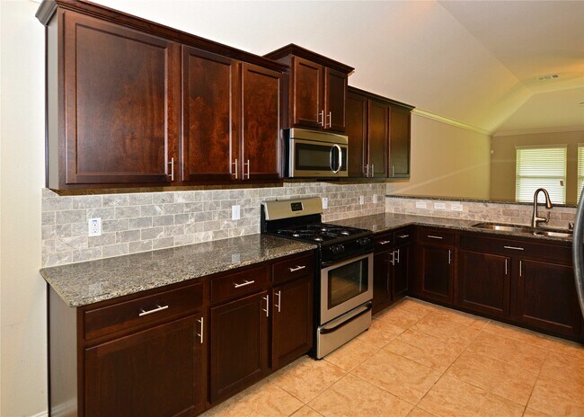 Building Photo - 6818 Rambling Manor Ct