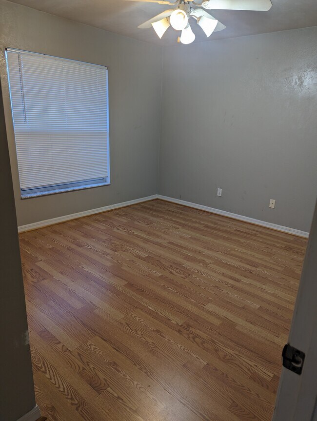 Building Photo - 31 Old Sunbeam Dr