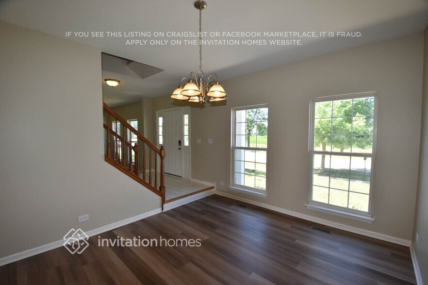Building Photo - 290 S Annandale Dr