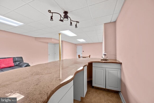Building Photo - 1238 Hunters Rd