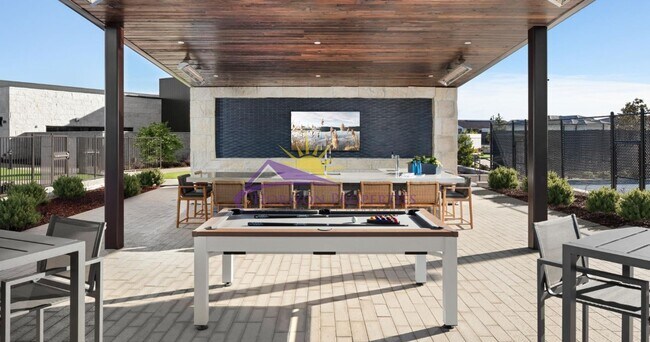 Building Photo - Immaculate Luxury 2 Bed 2.5 Bath 2,012sqft...