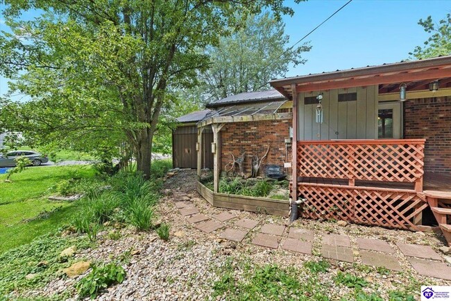 Building Photo - 401 Embry Villa Dr
