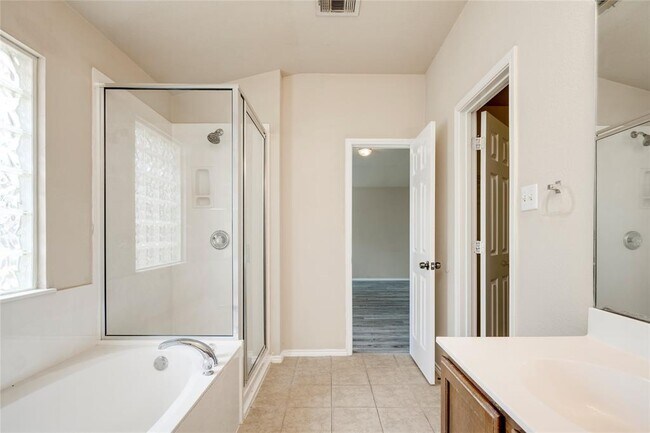 Building Photo - 2509 Pearson Way