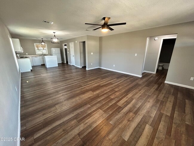 Building Photo - 6522 Olokee St